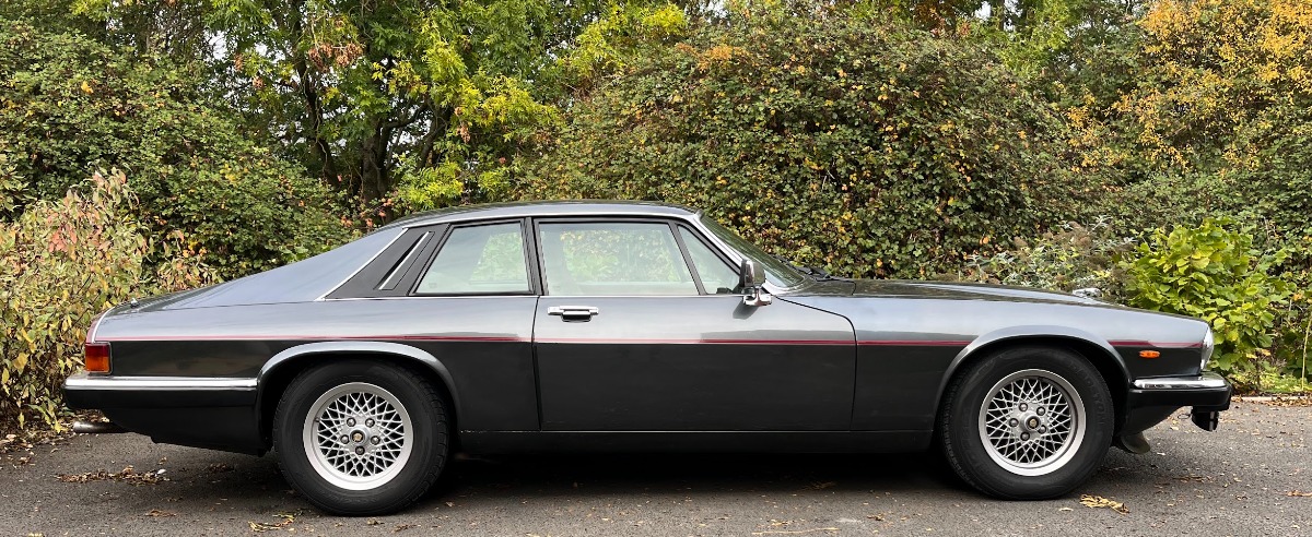 1990 Jaguar XJS Image 1